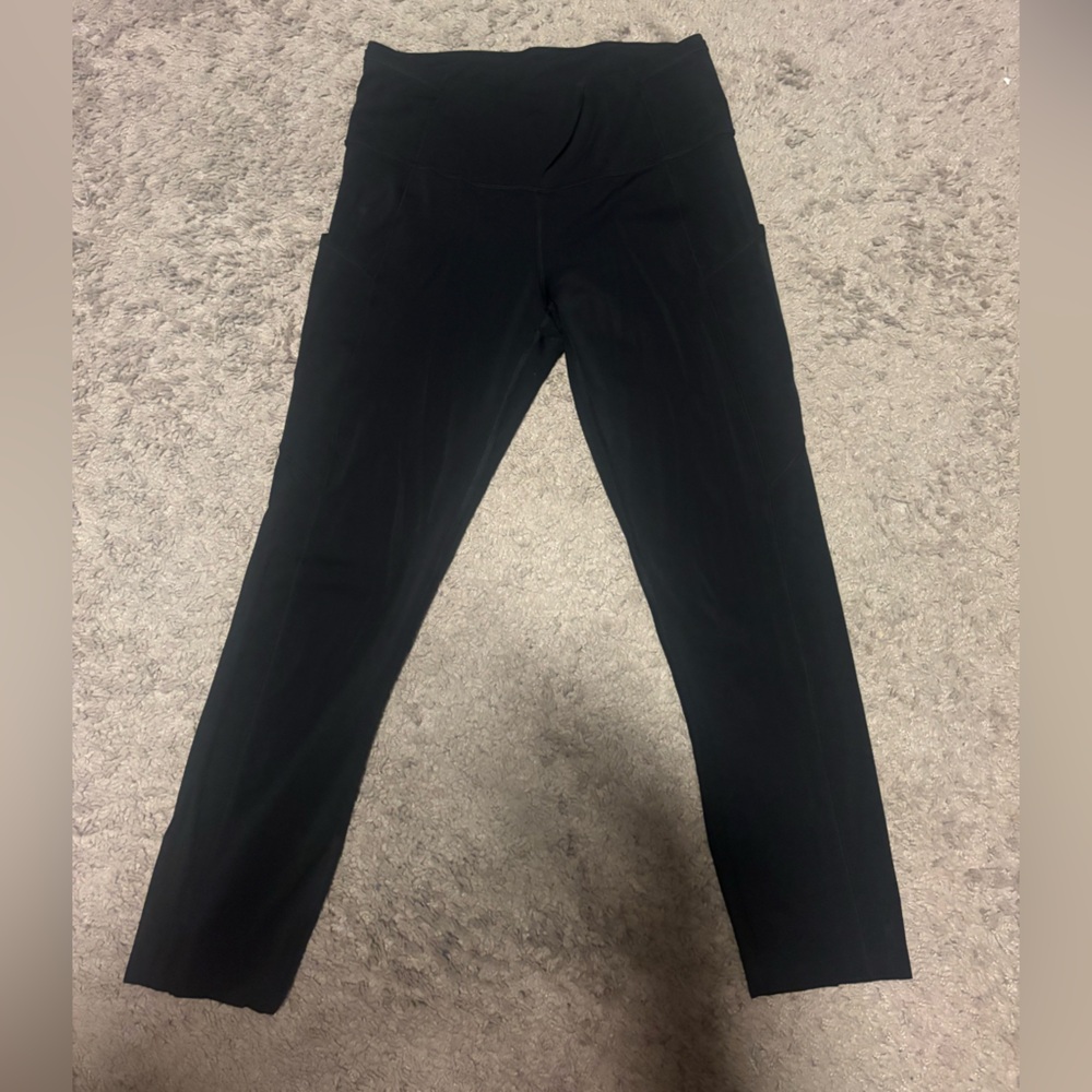 Fast and Free high rise crop 23” size 6 BLACK
